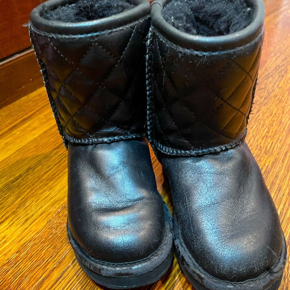Authentic UGG Eva Girl boots size 26